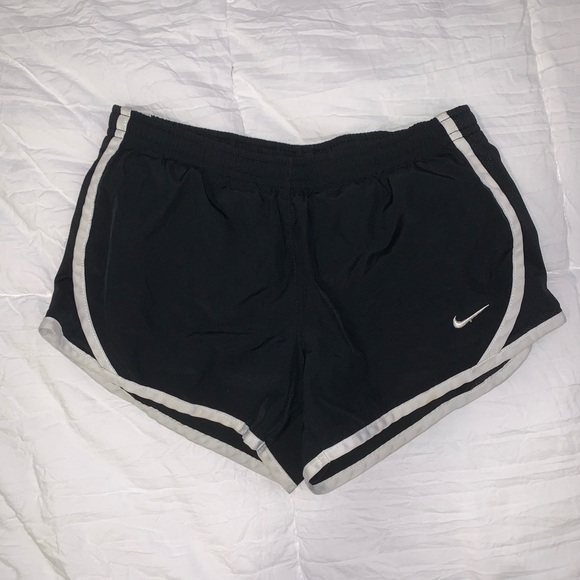 nike shorts girls black